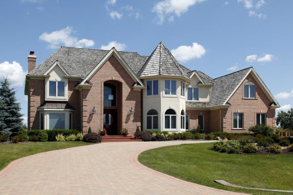 casa en R & J Custom Home Builders por R & J Custom Home Builders