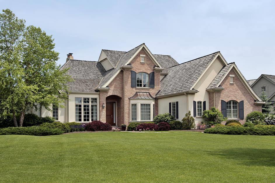 casa en R & J Custom Home Builders por R & J Custom Home Builders