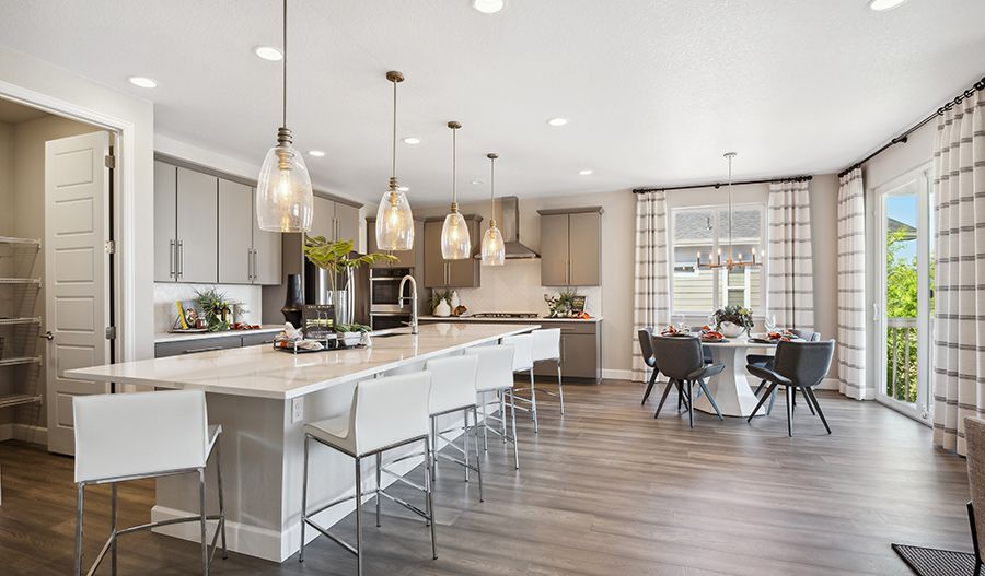 casa en Pony Express Estates por Richmond American Homes