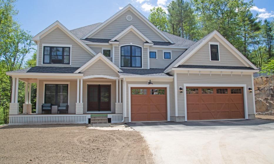 Russ Doucette Custom Homes, Inc por Russ Doucette Custom Homes, Inc en Portland Maine