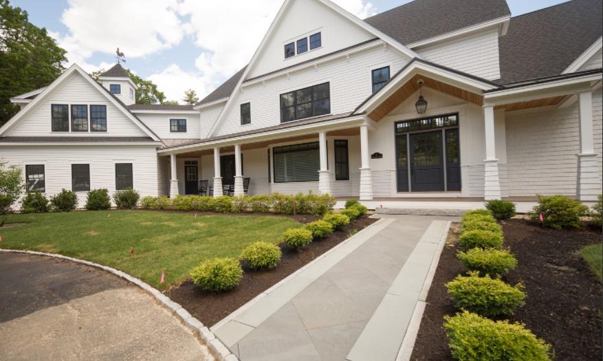 casa en Russ Doucette Custom Homes, Inc por Russ Doucette Custom Homes, Inc