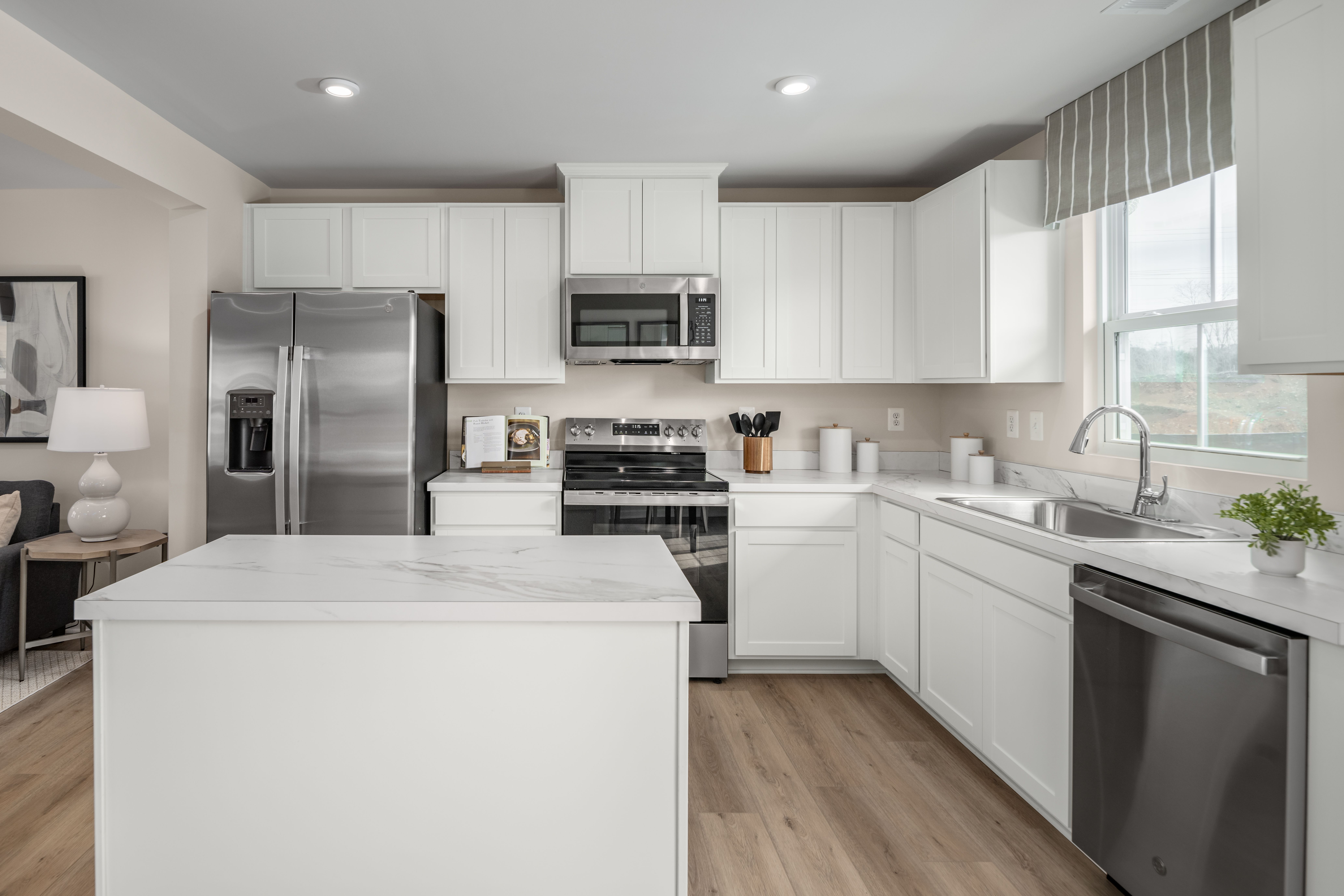 Hawk Pointe Towns by Asbury Farms Urban Renewal LLC por Ryan Homes en Warren County New Jersey