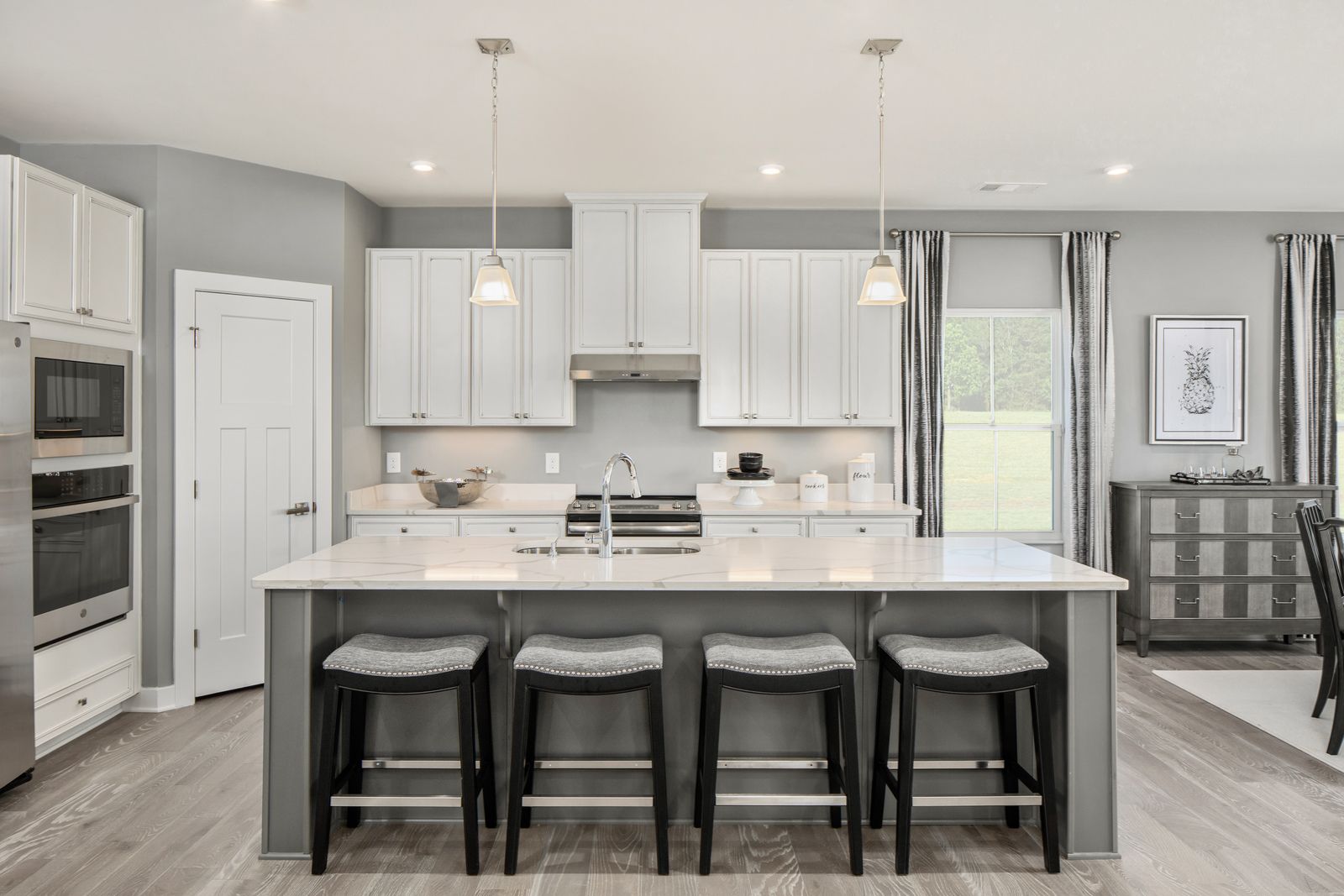 2385 Vera Way. Longs, SC 29568