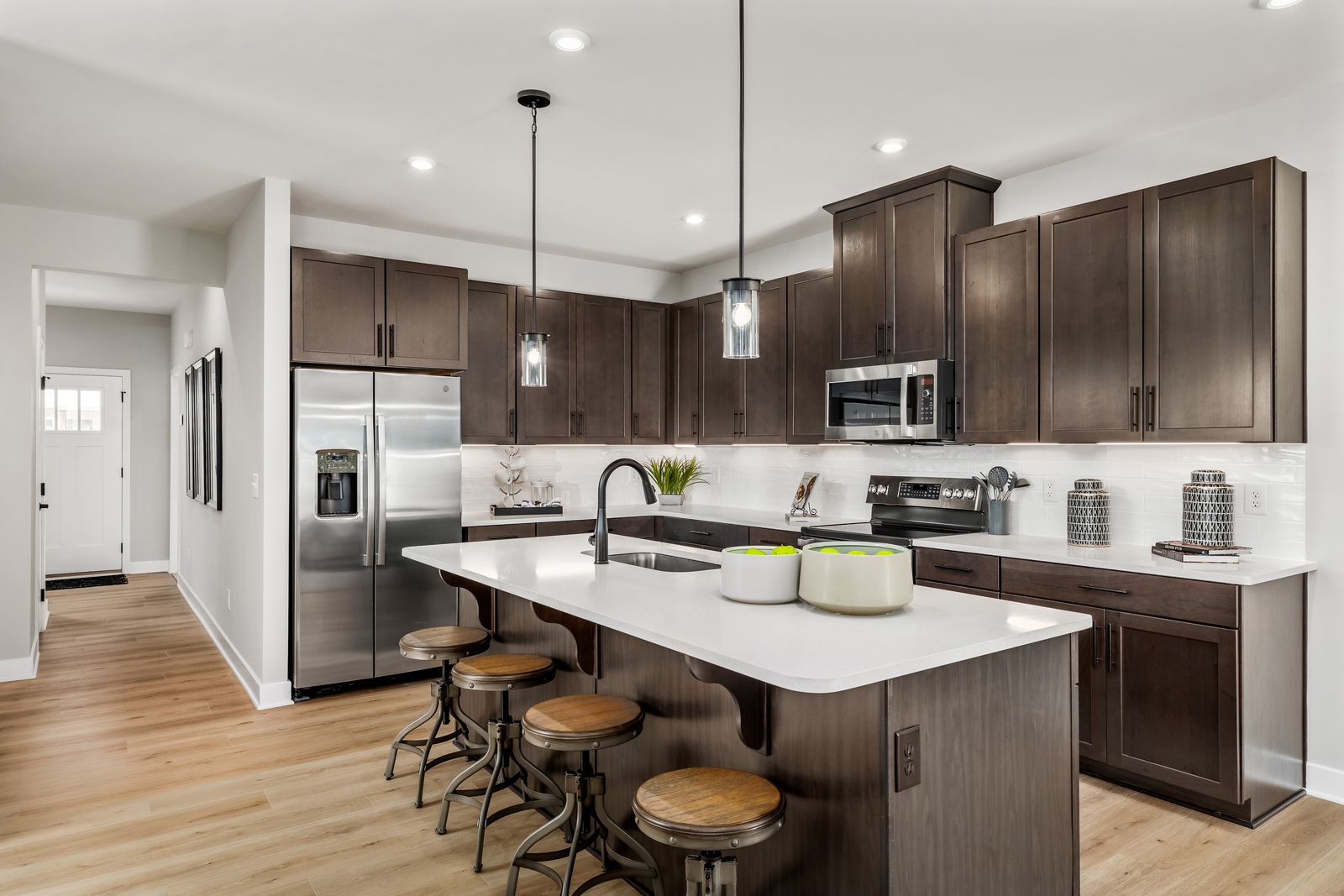 Roxbury - Grandview Mews: Williamstown, Pennsylvania - Ryan Homes
