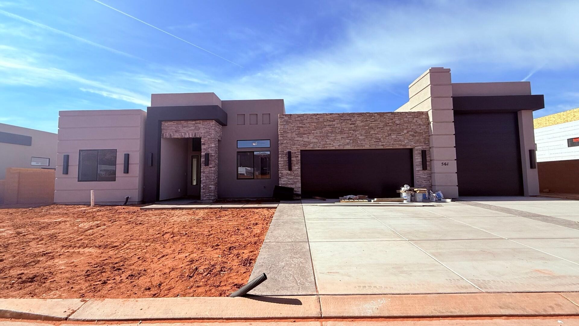casa en Onyx Valley por S and S Homes