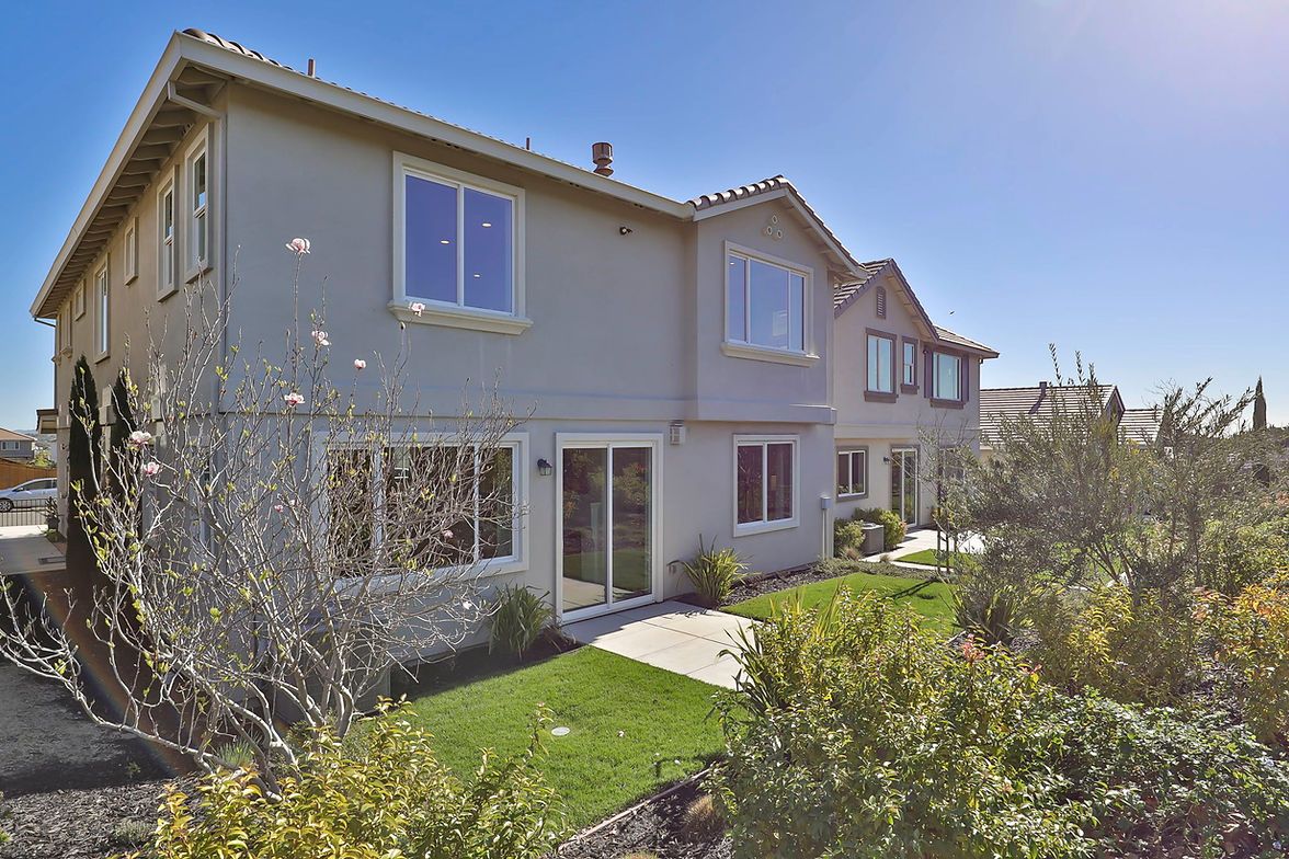 casa en Enclave at Cordelia por Seeno Homes