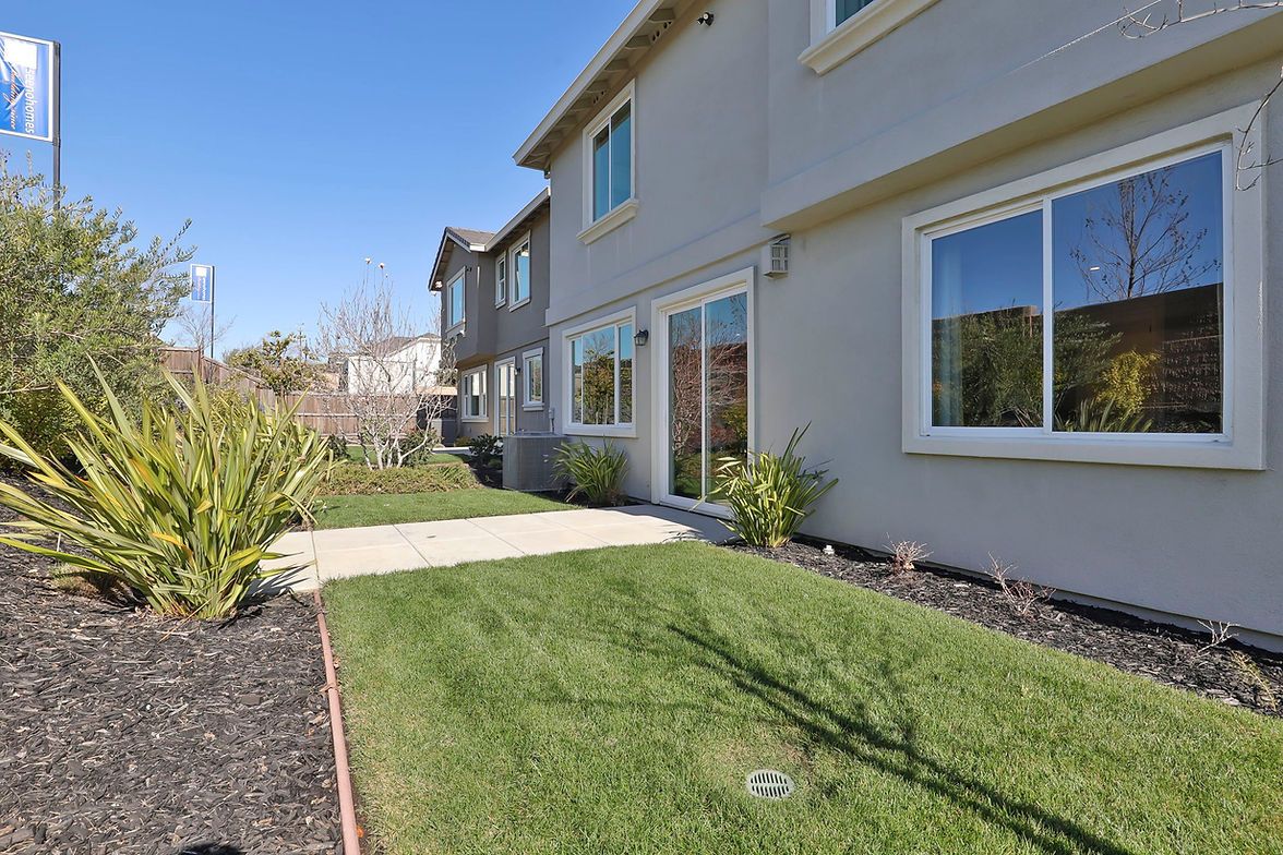 casa en Enclave at Cordelia por Seeno Homes