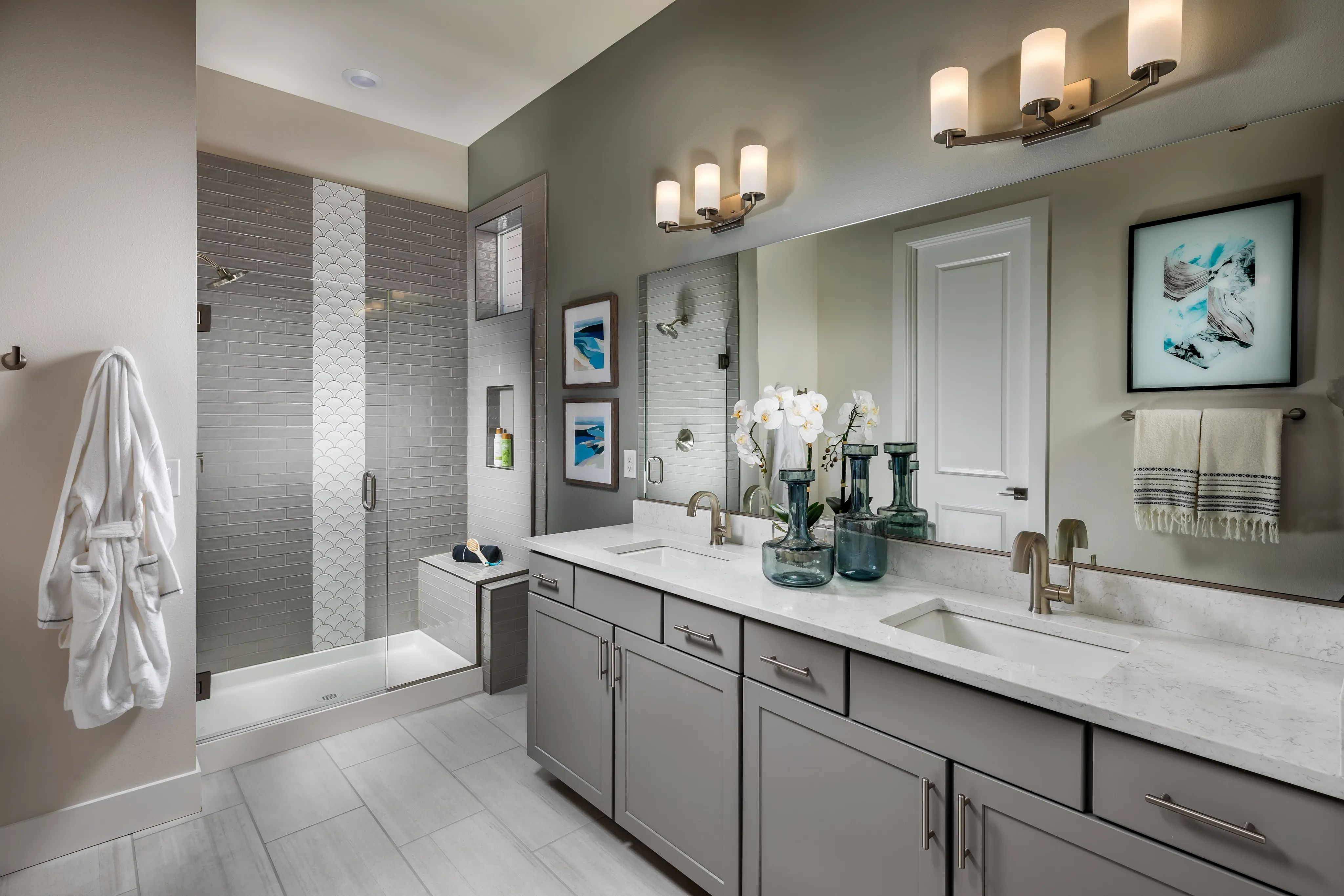 Proclaim Primary Bath at Trilogy at Tehaleh
