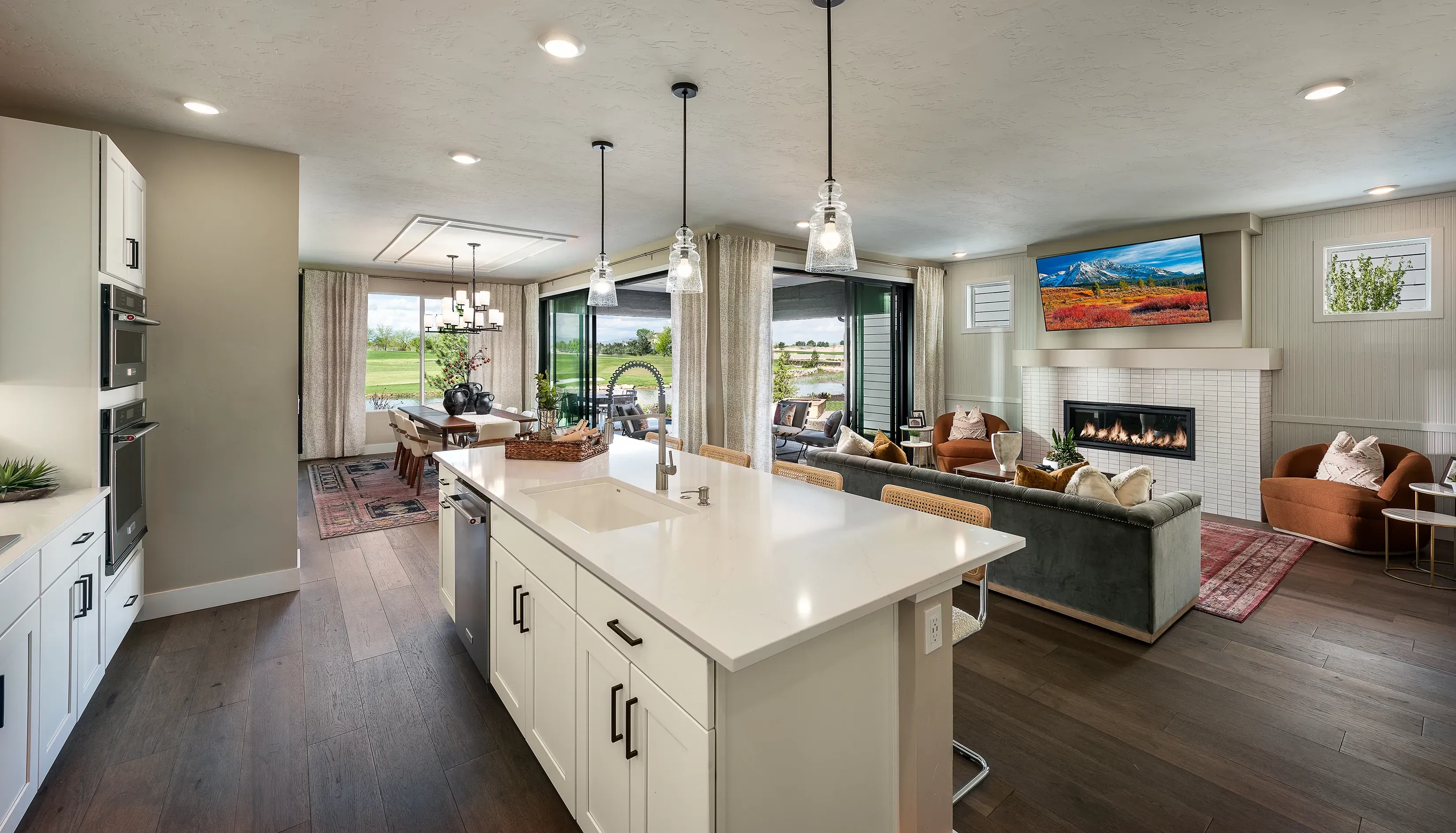 KItchen & Great Room