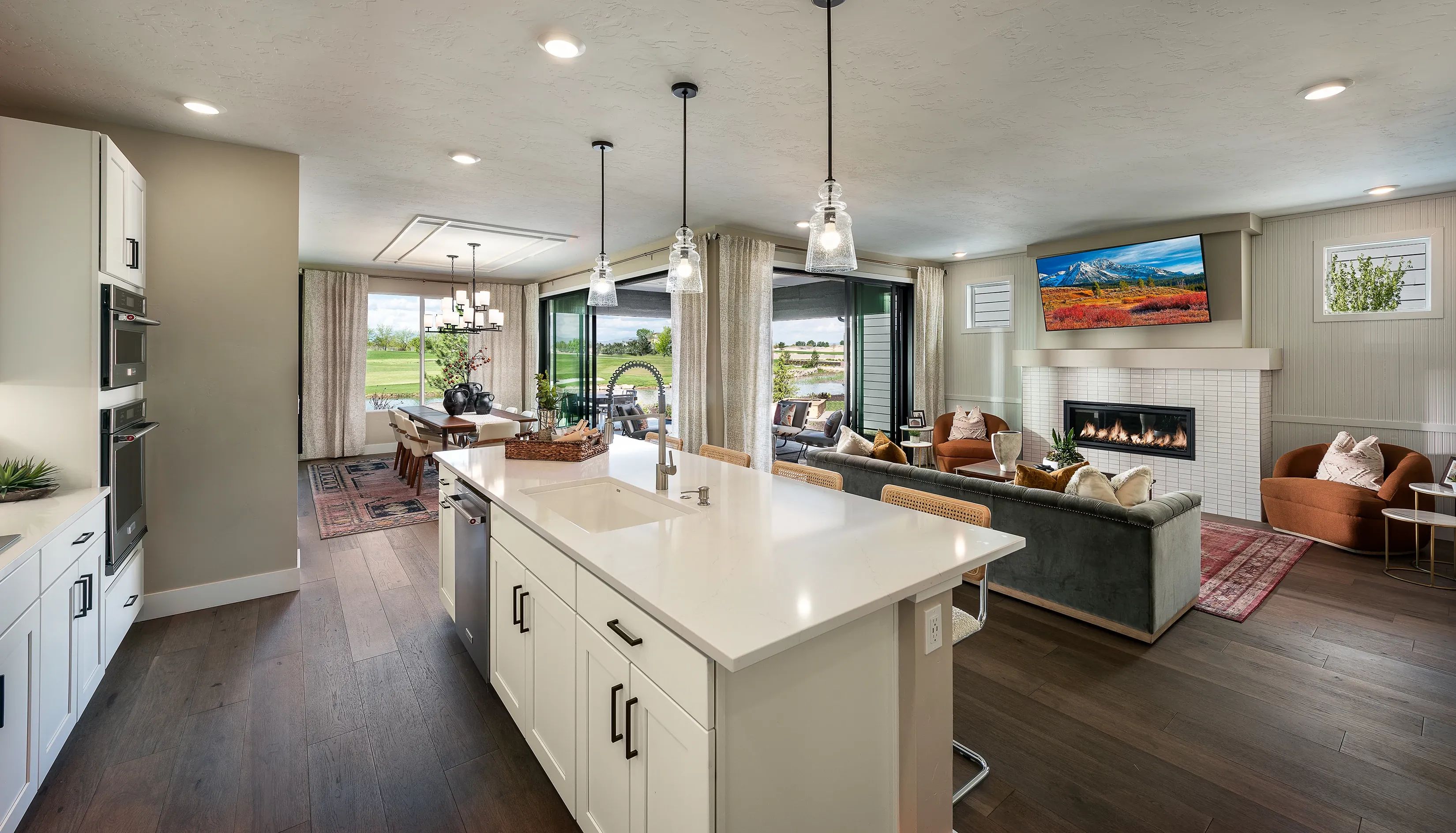 KItchen & Great Room