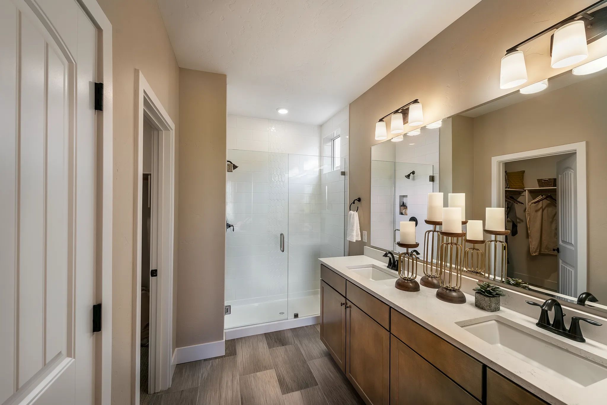 Model Home Primary Bath