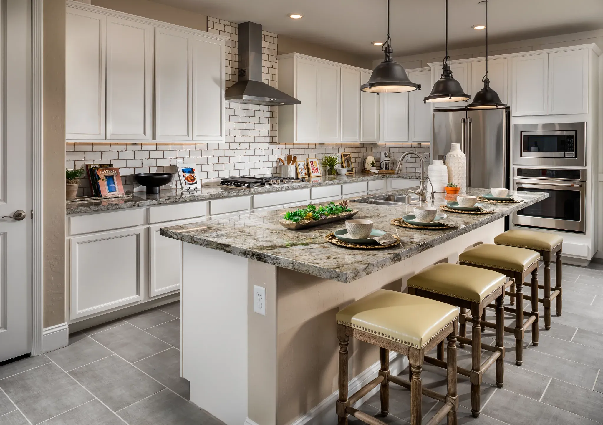 Trilogy Sunstone Synergy Model Kitchen