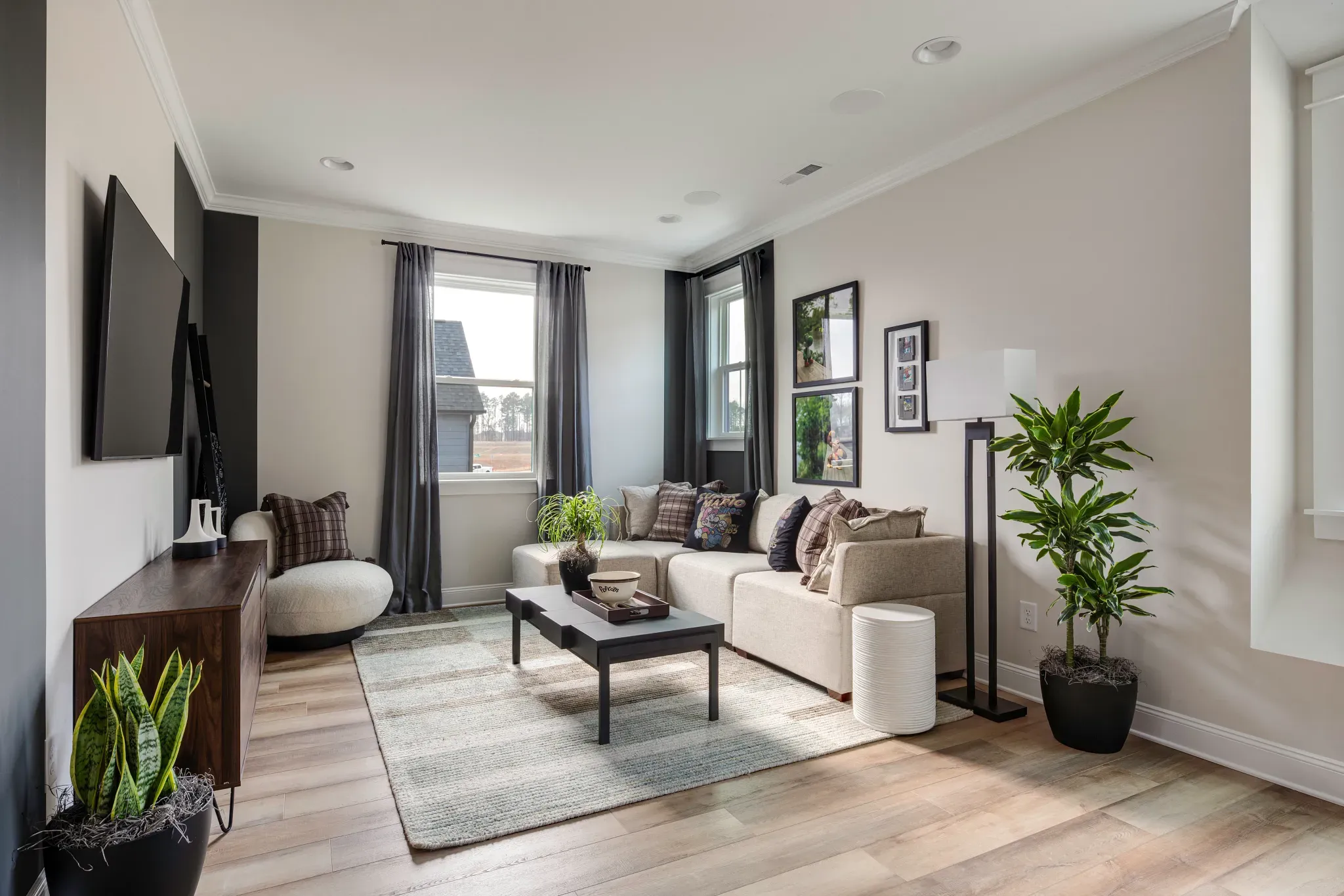 Presley Model Loft