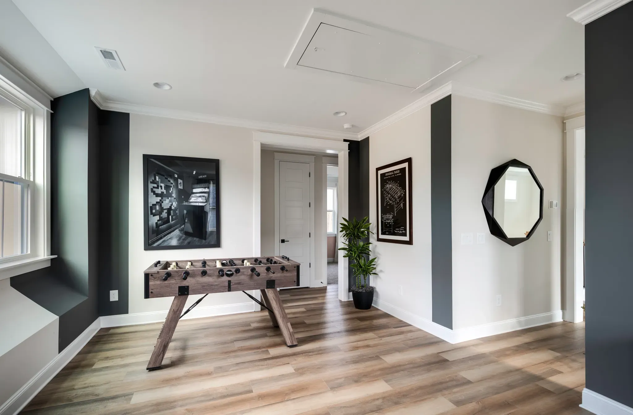 Presley Model Loft
