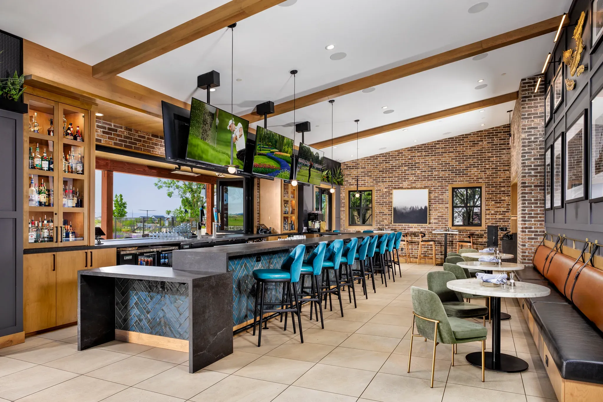 RiverSix Restaurant & Bar