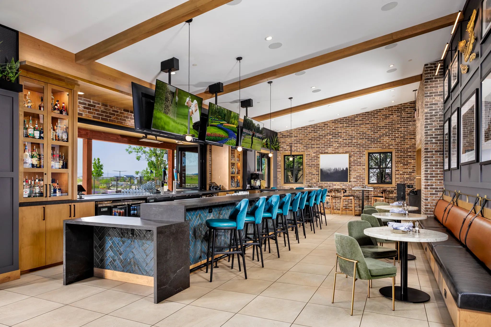 RiverSix Restaurant & Bar