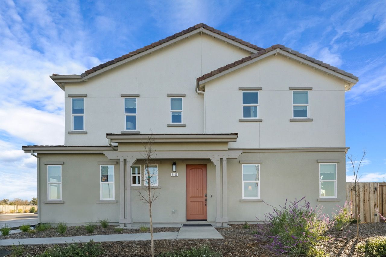 Residence 2 - Balboa at Delta Shores: Sacramento, California - Signature Homes CA