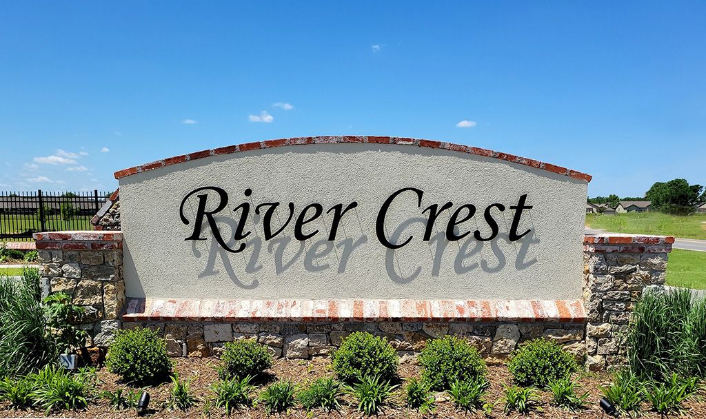 casa en River Crest por Simmons Homes