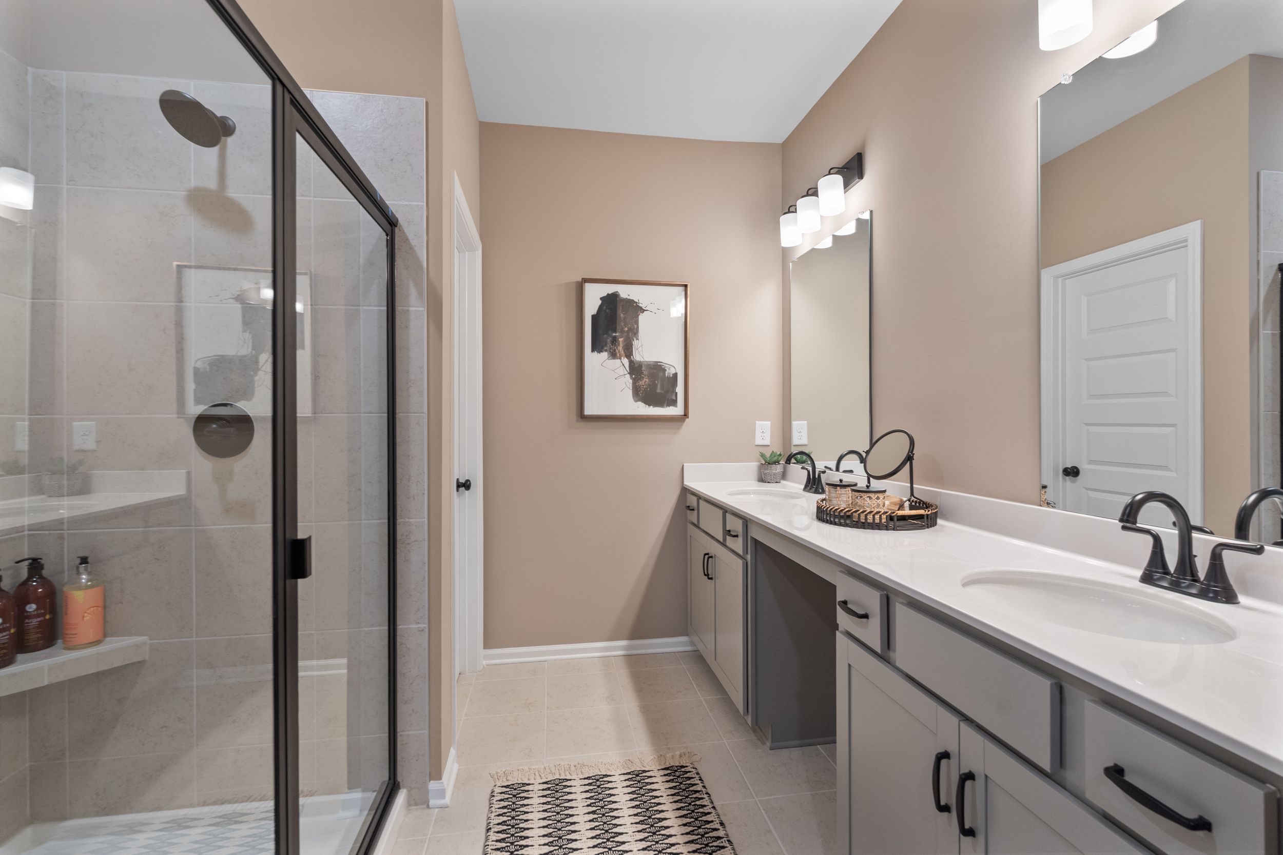 The Ellison II - Owner's Bath