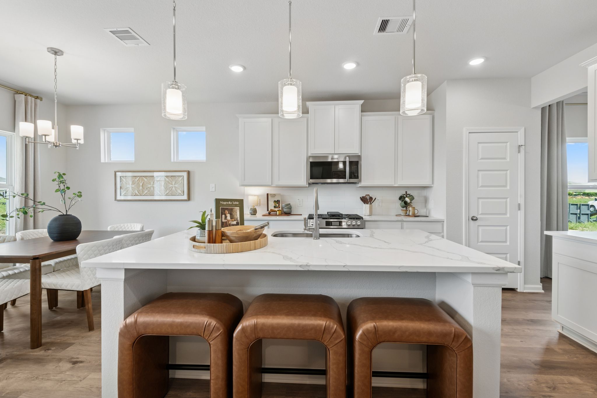 Oak Hills Montgomery North 50's por Smith Douglas Homes en Houston Texas