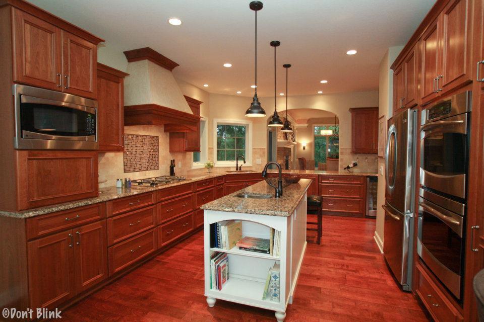 casa en Sockness Builders, Inc. por Sockness Builders, Inc.
