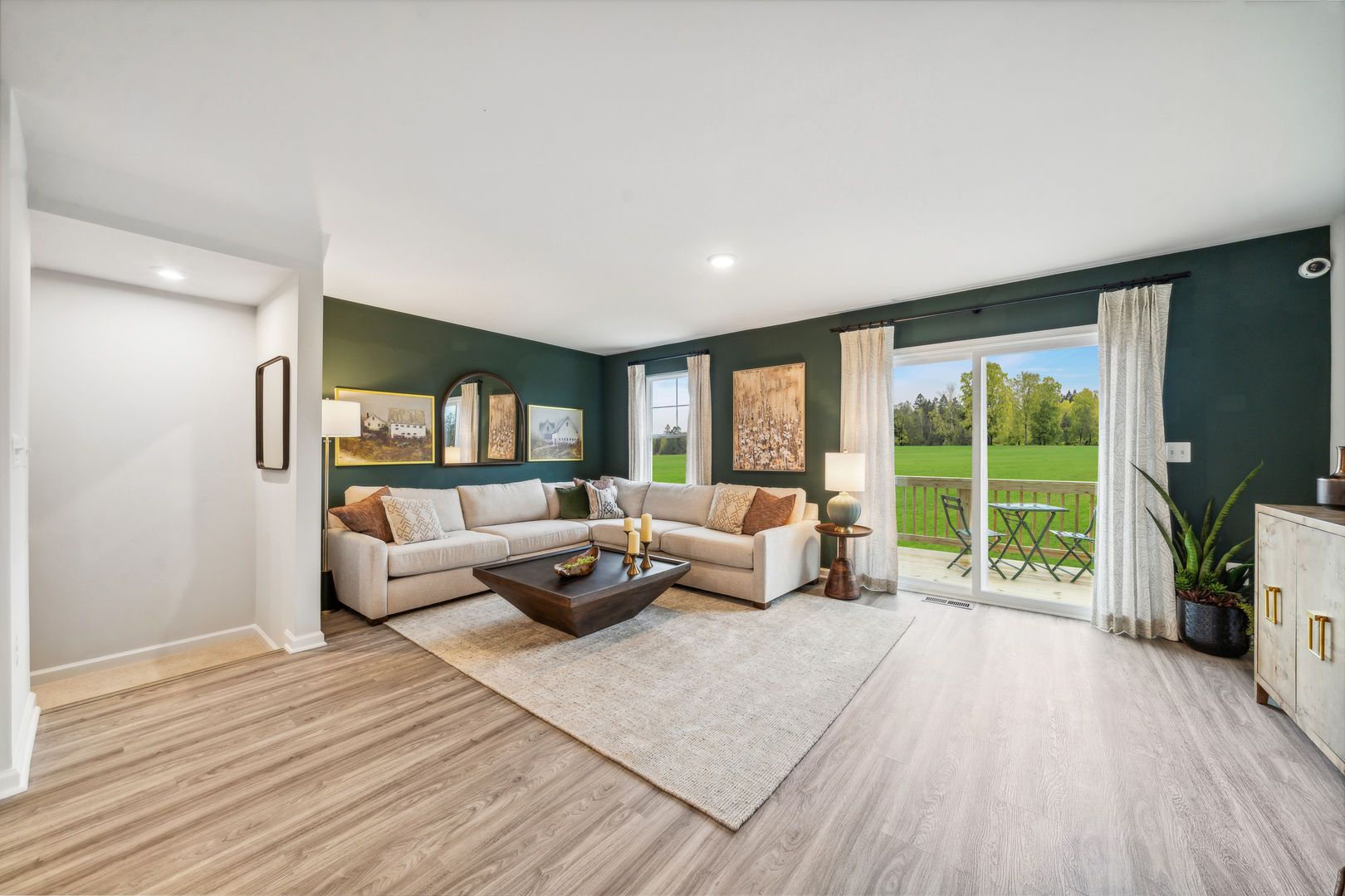 Essence at Colonial Circle Townhomes