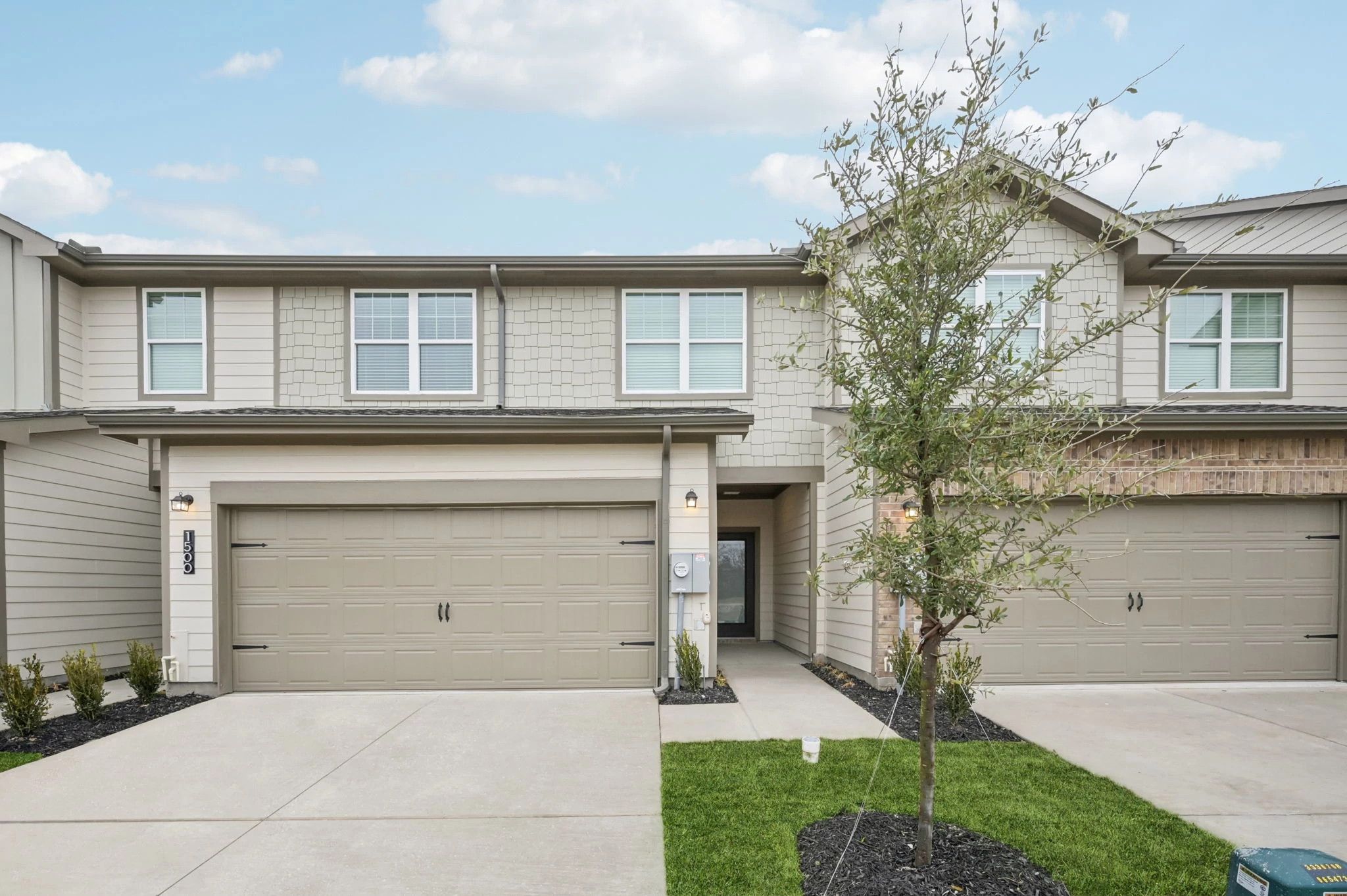 Rayne - Broadmoor Village: Cedar Hill, Texas - Starlight Homes