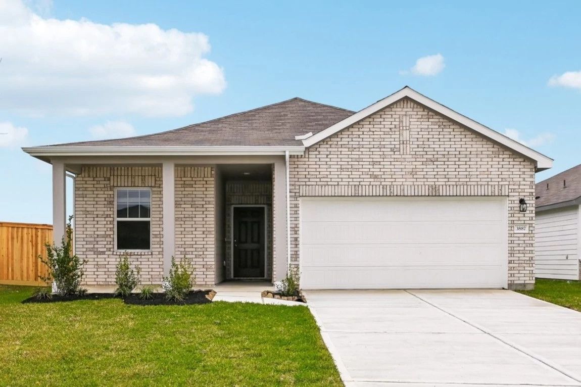 1852 Sandlin Drive. Forney, TX 75126