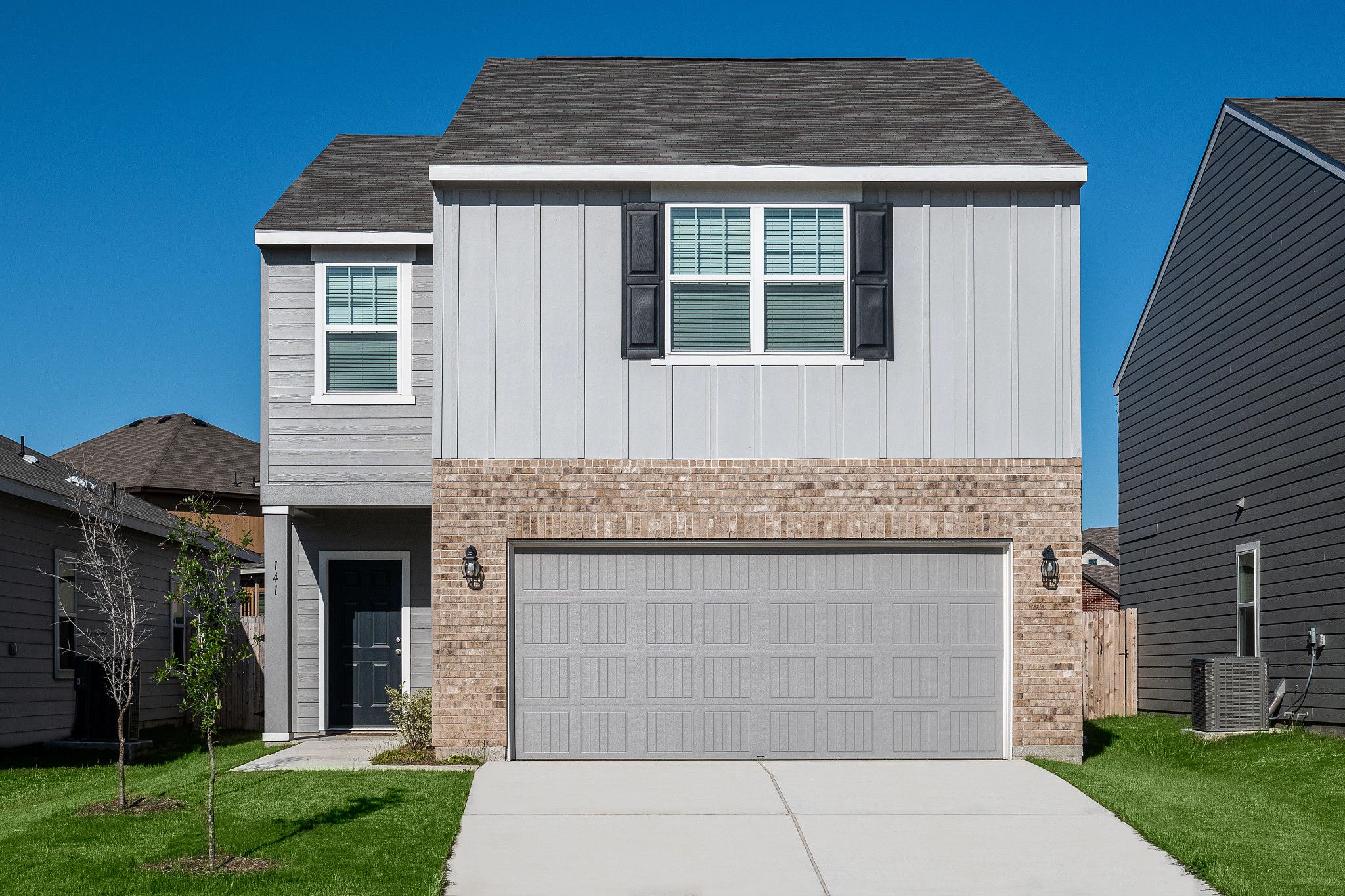 Sunset Oaks por Starlight Homes en Austin Texas
