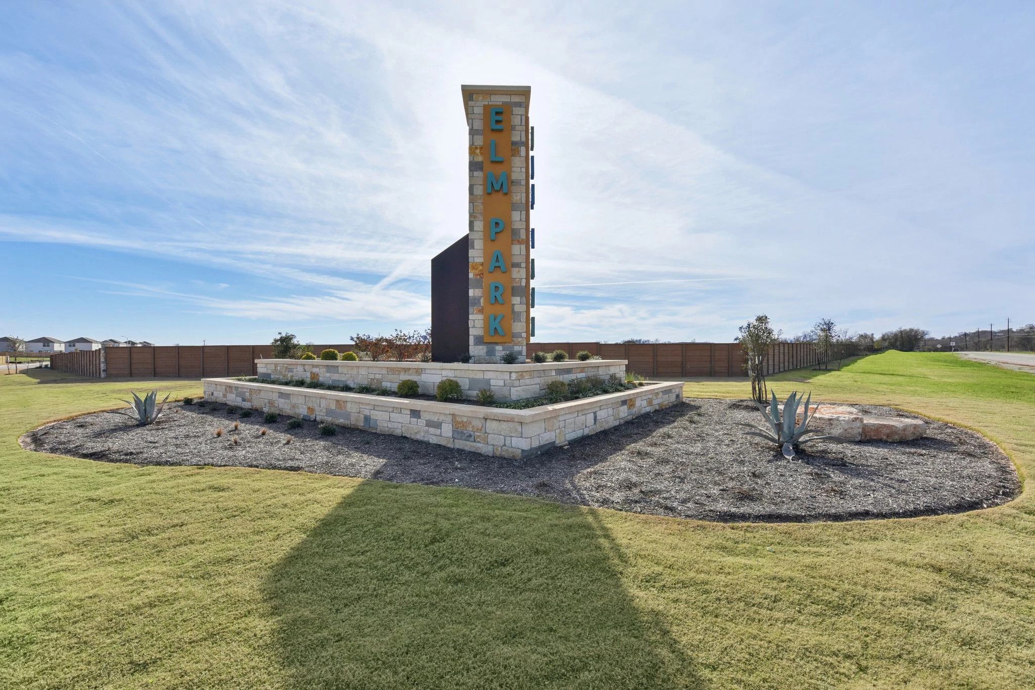 casa en Elm Park por Starlight Homes