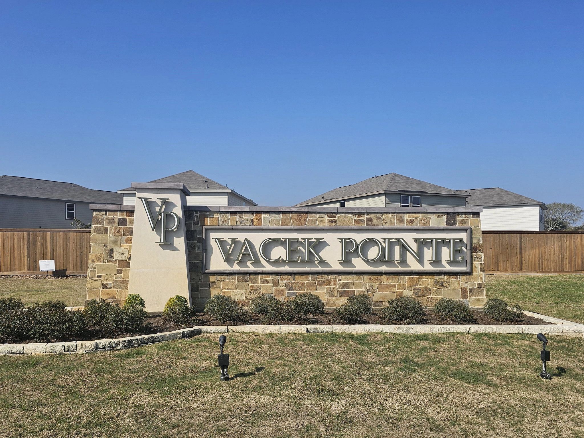 casa en Vacek Pointe por Starlight Homes