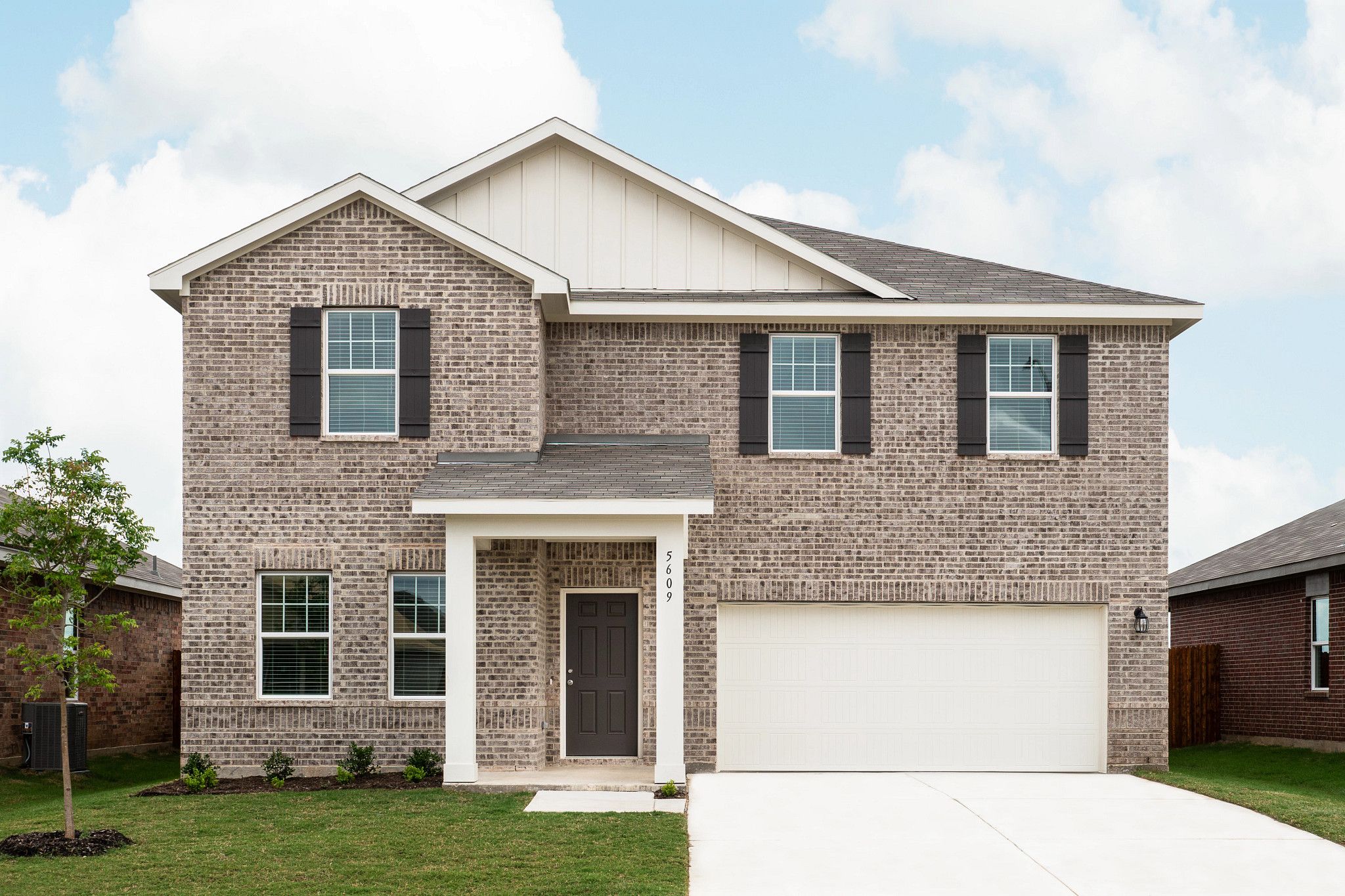 casa en Sunterra Lakes por Starlight Homes