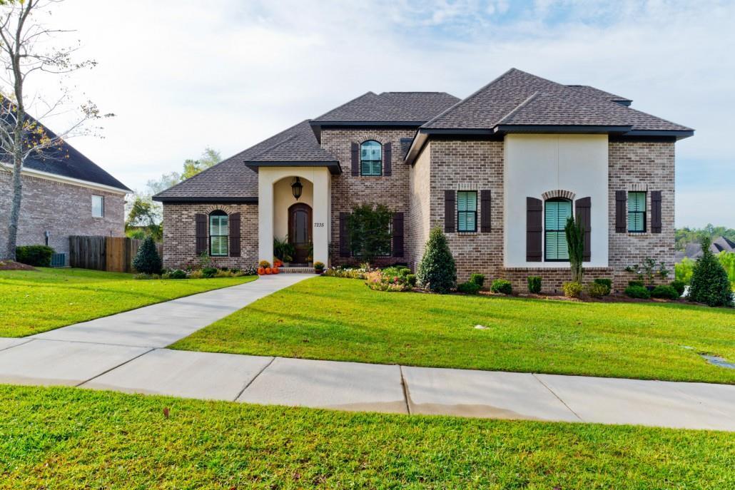 casa en Stewart & Whatley Builders por Stewart &  Whatley Builders