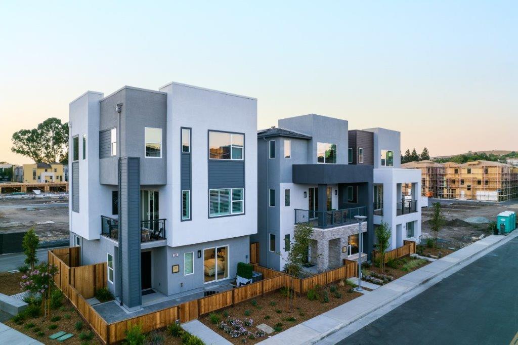 Row Plan 2 - City Village: San Ramon, California - SummerHill Homes