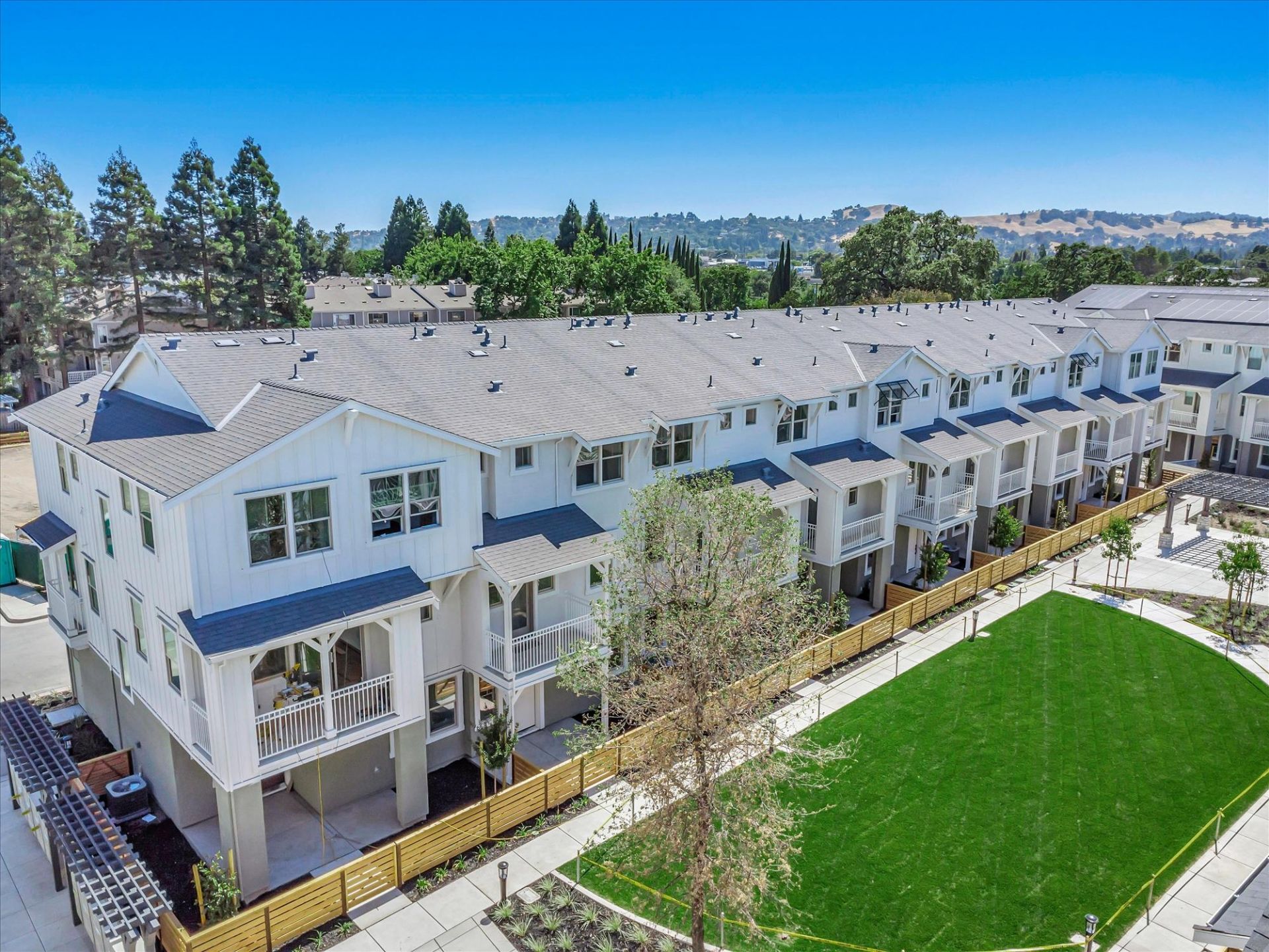 casa en Oak Grove por SummerHill Homes