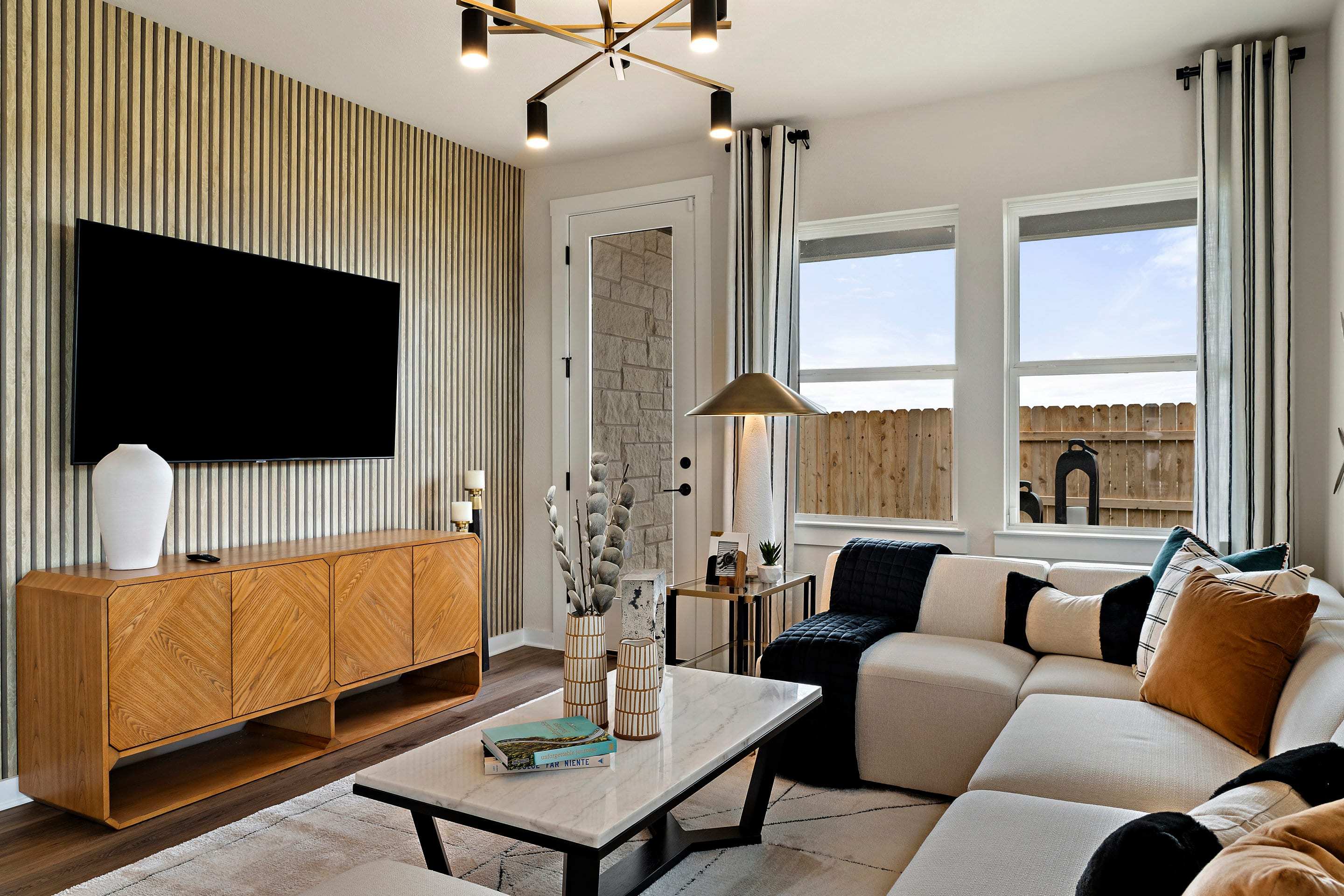 casa en Union Collection at Park Central por Tri Pointe Homes