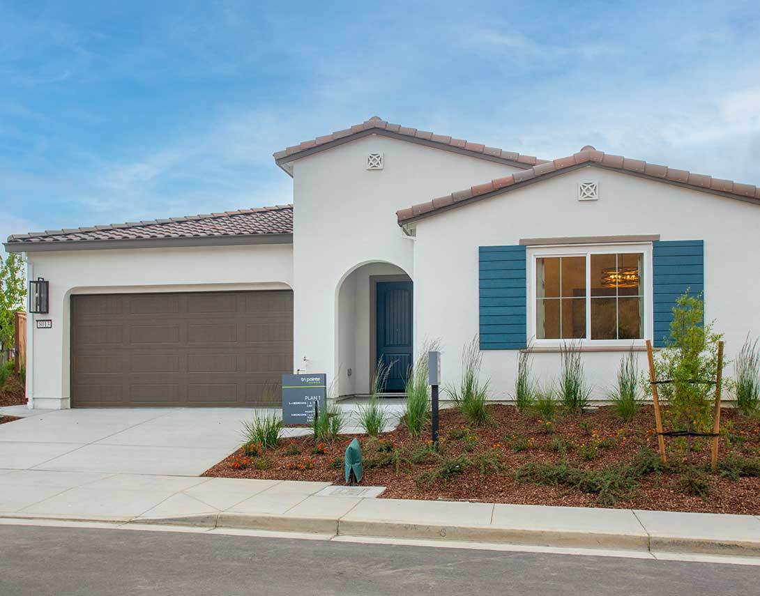 casa en Cascade at Waterstone por Tri Pointe Homes