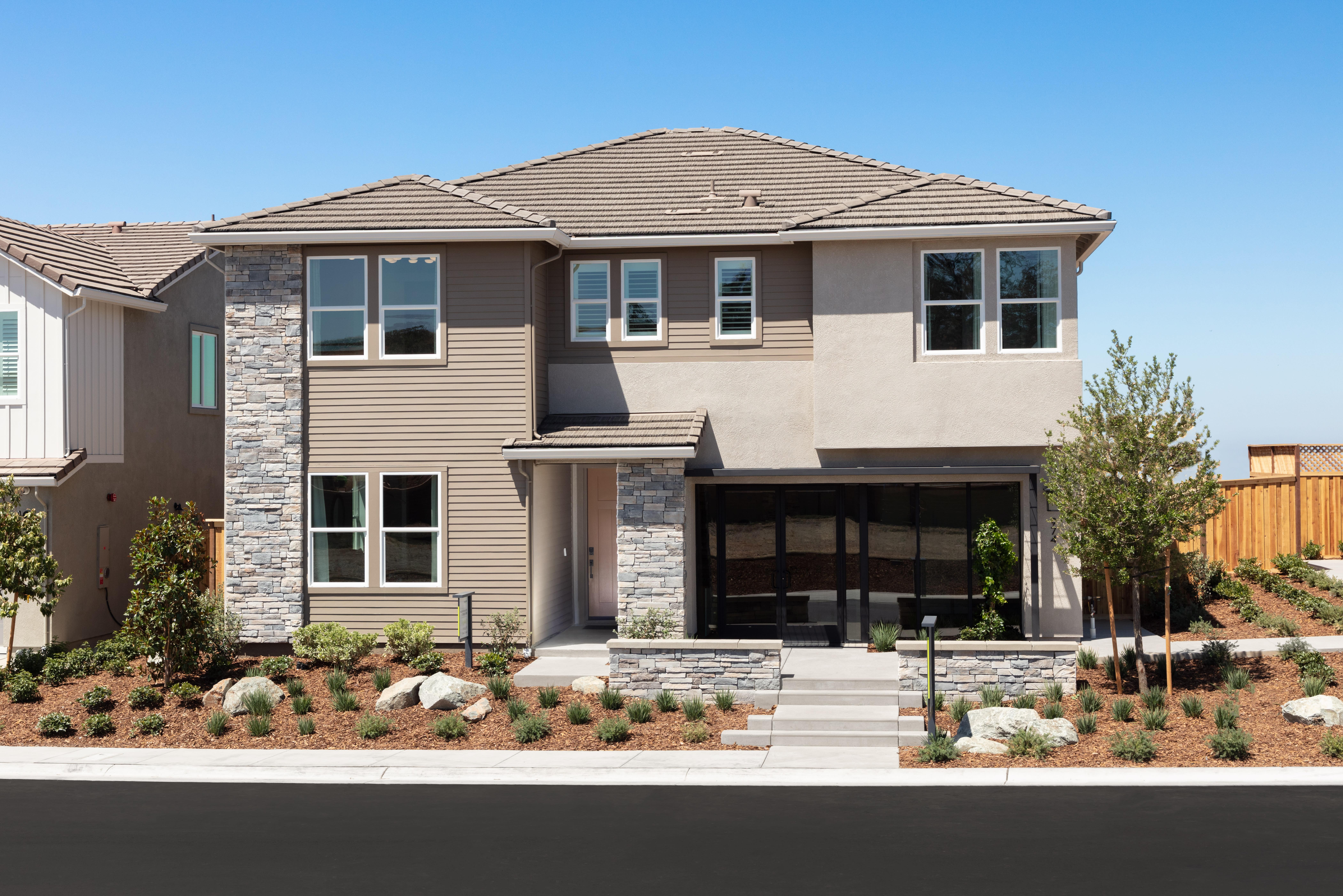 984 Oakscape Lane. Lincoln, CA 95648