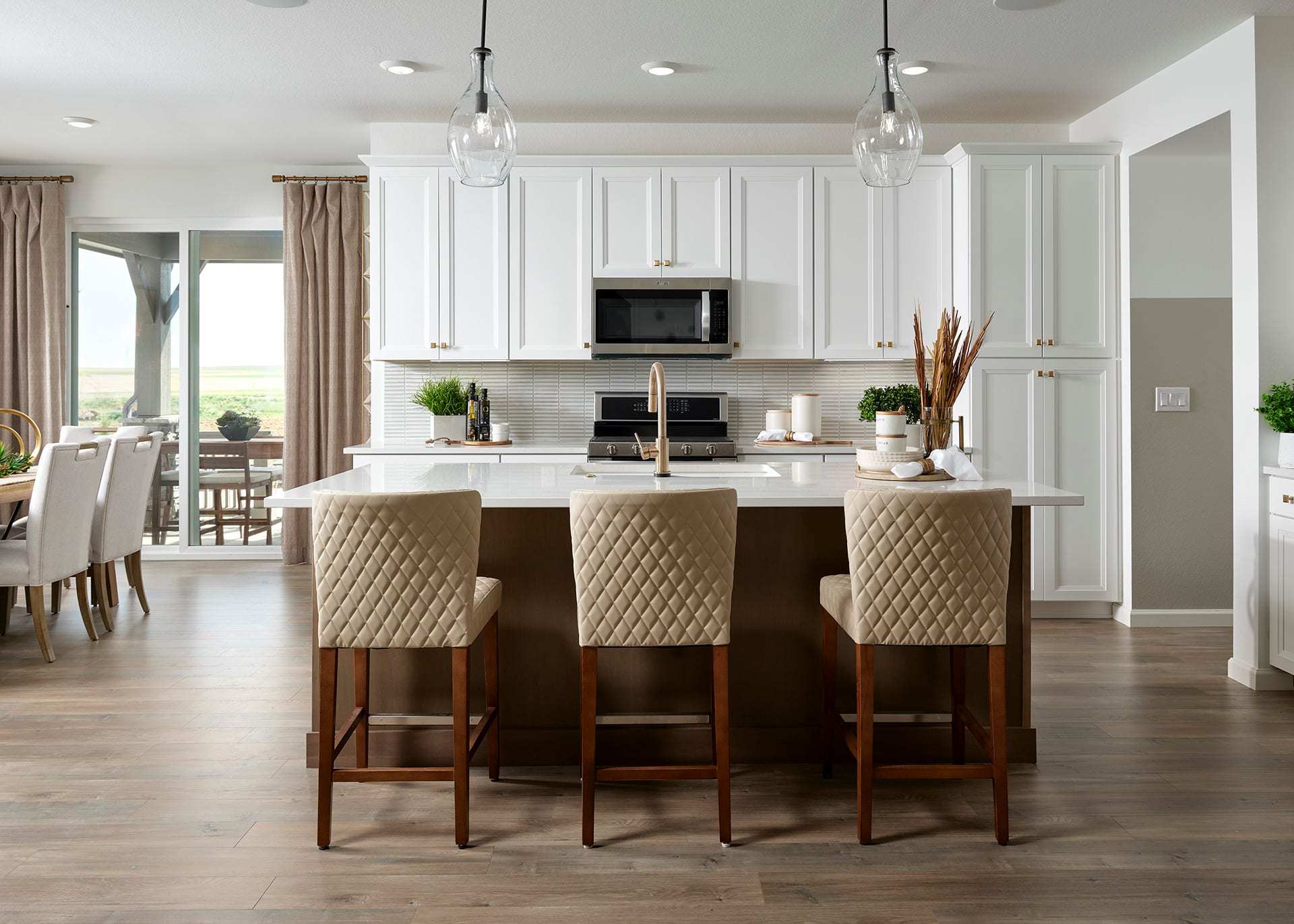 Crescendo at The Aurora Highlands por Tri Pointe Homes en Denver Colorado