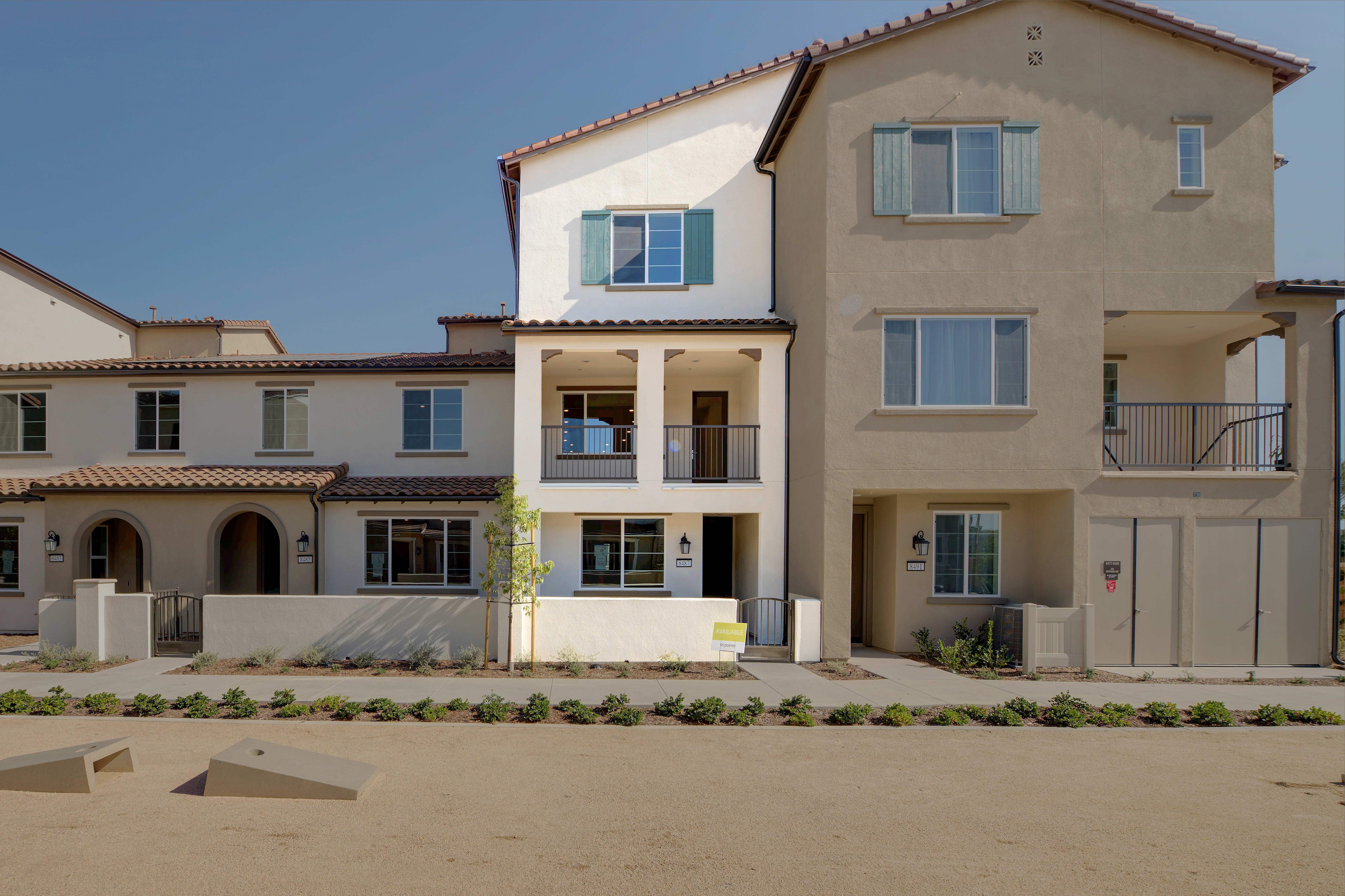 8487 Snapdragon Lane (Plan 6)