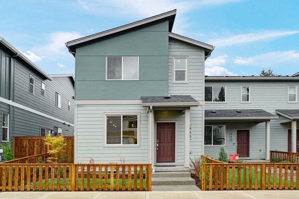 Woodin Creek Station Townhomes - Battle Ground, WA