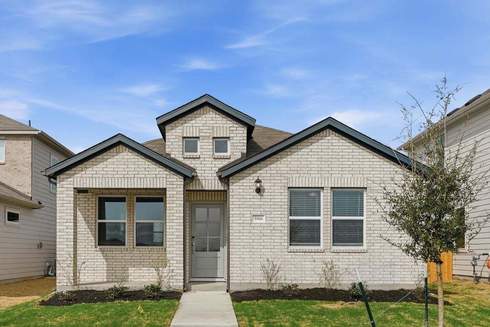 Eller - Longview 40s - Alley: Del Valle, Texas - Taylor Morrison