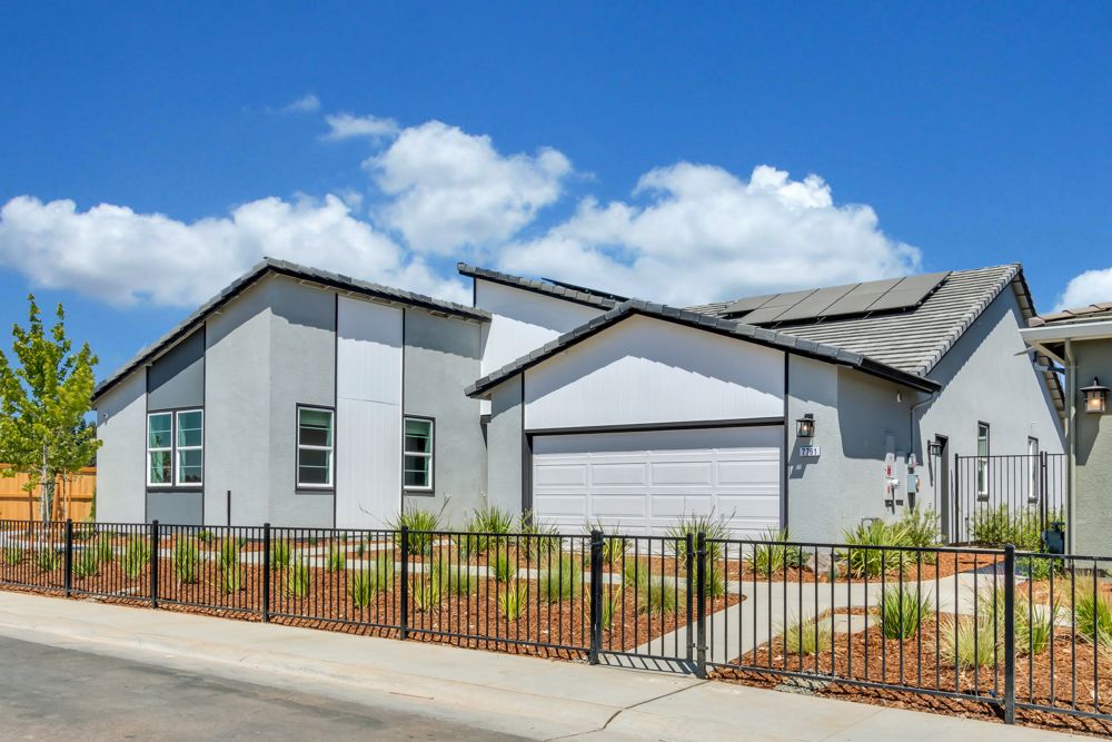 casa en Latitude at Wildhawk South por Taylor Morrison