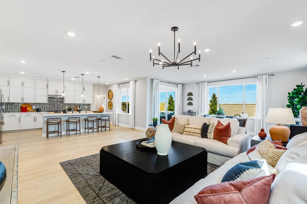 casa en Flora at Willow Vista por Taylor Morrison