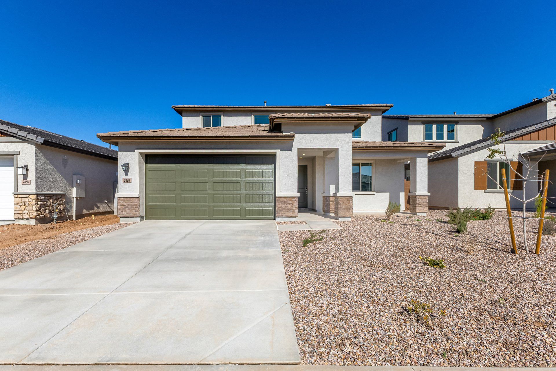 Bella Vista Farms por Risewell Homes en Phoenix-Mesa Arizona