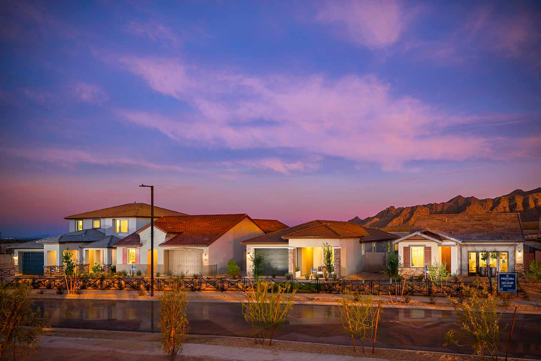 casa en The Villas Collection at Frontera por Risewell Homes