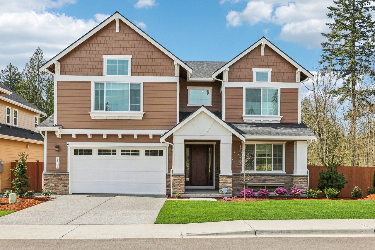 casa en Cedar Estates por Risewell Homes