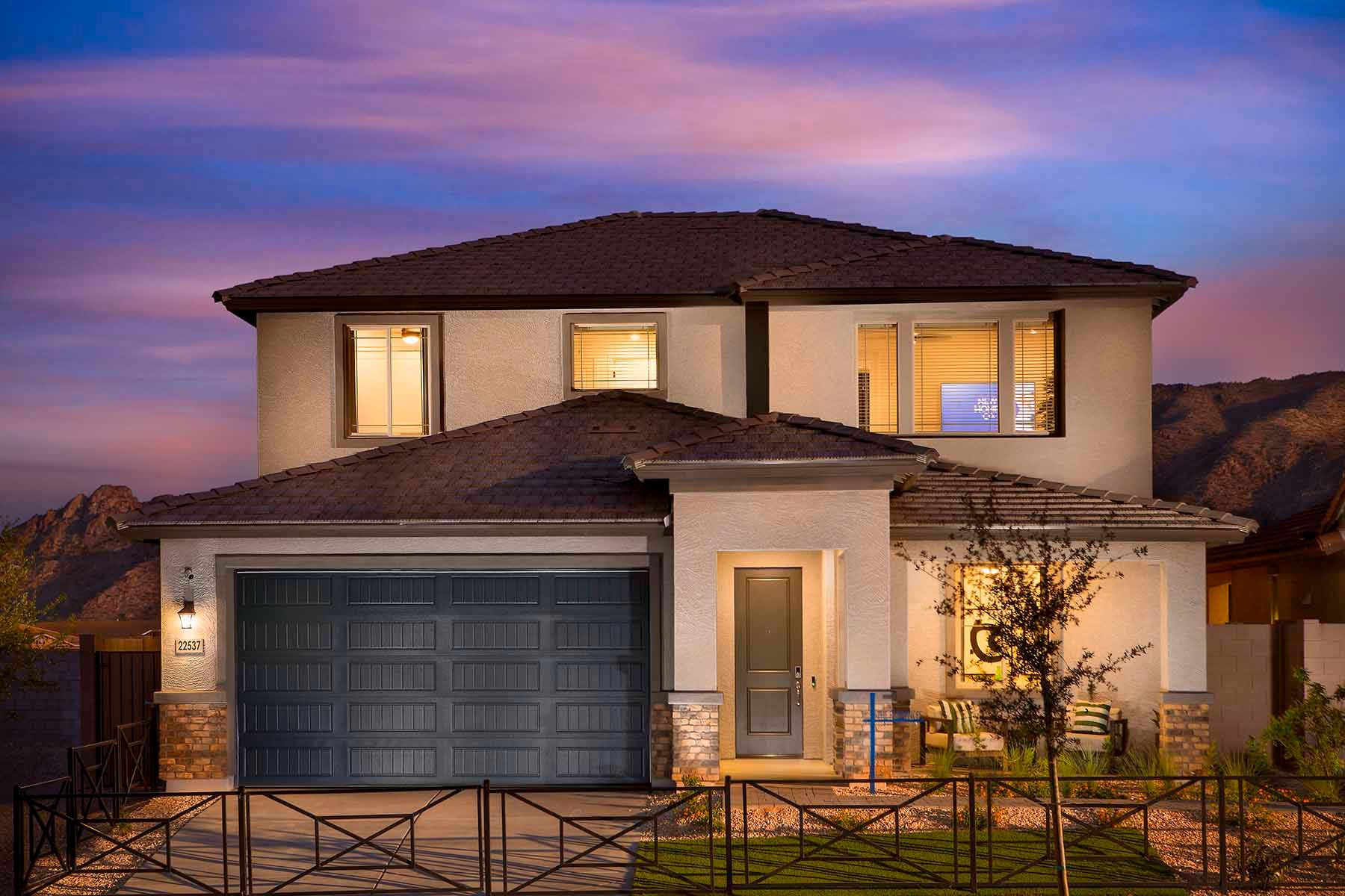 casa en The Residences Collection at Frontera por Risewell Homes
