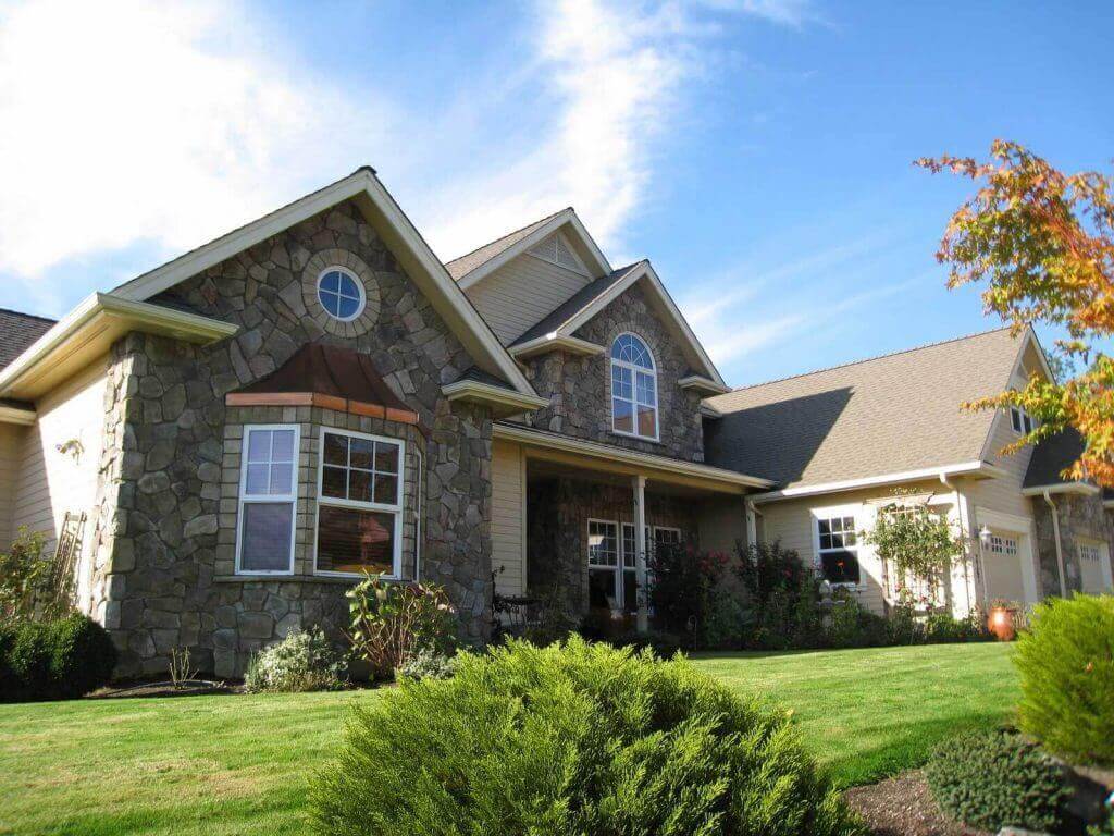 casa en The Village Builder, Inc. por The Village Builder, Inc.