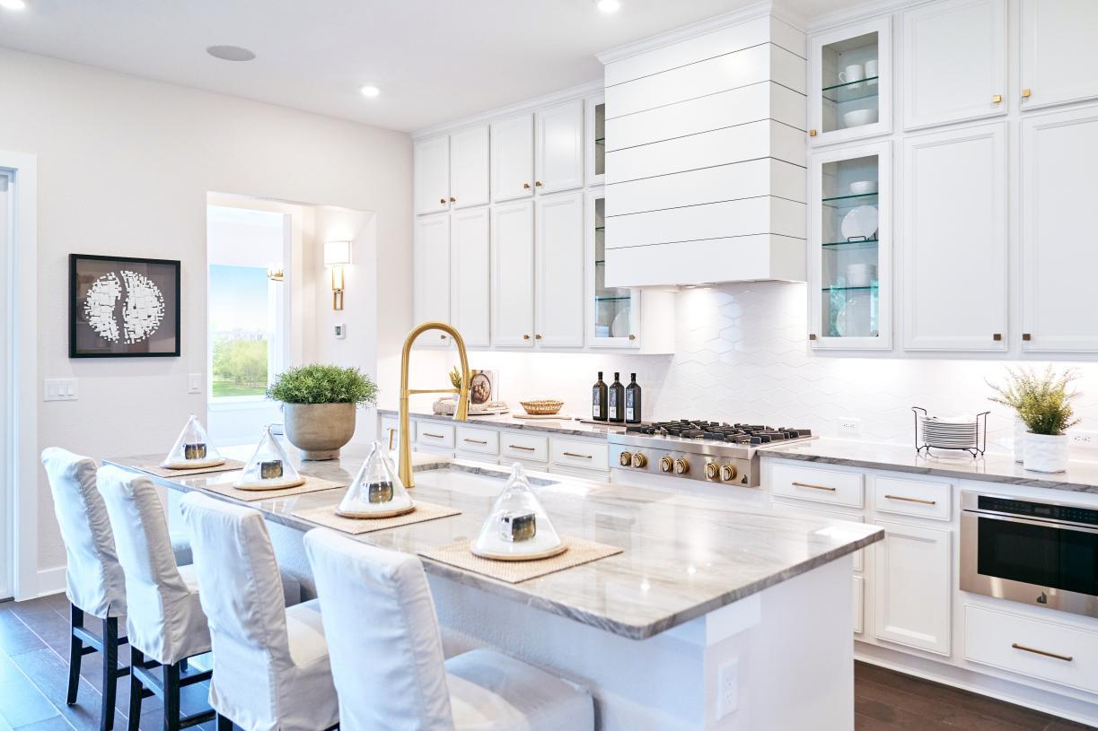 Regency at Esperanza - Sardana Collection por Toll Brothers en San Antonio Texas
